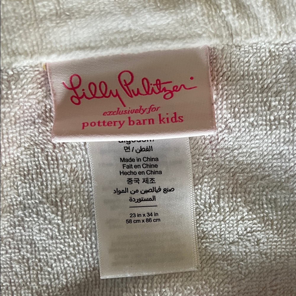 Pottery Barn Kids Pink Lilly Pulitzer Logo Hooded Towel Label - Picture 2 of 5